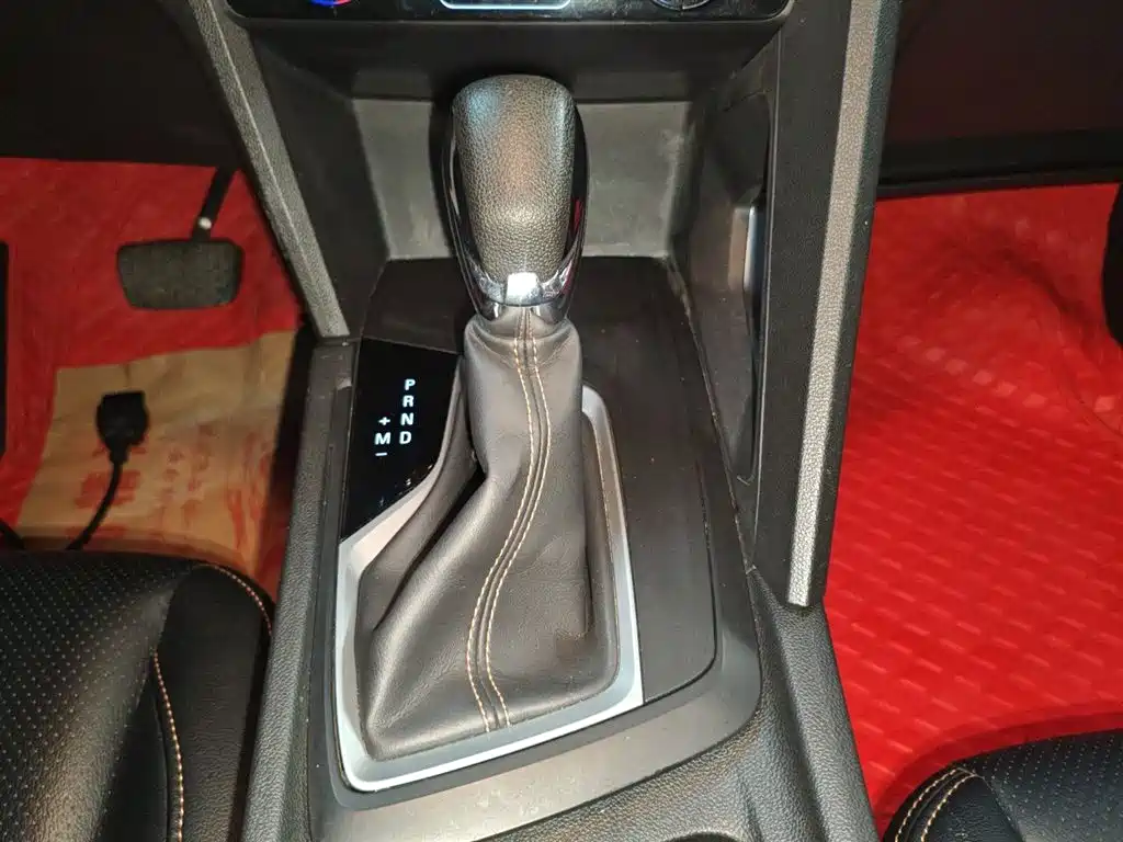 Chevrolet Volando 2019 530T Automatic Power Enjoyment Edition (5+2 seater) China VI фото 6