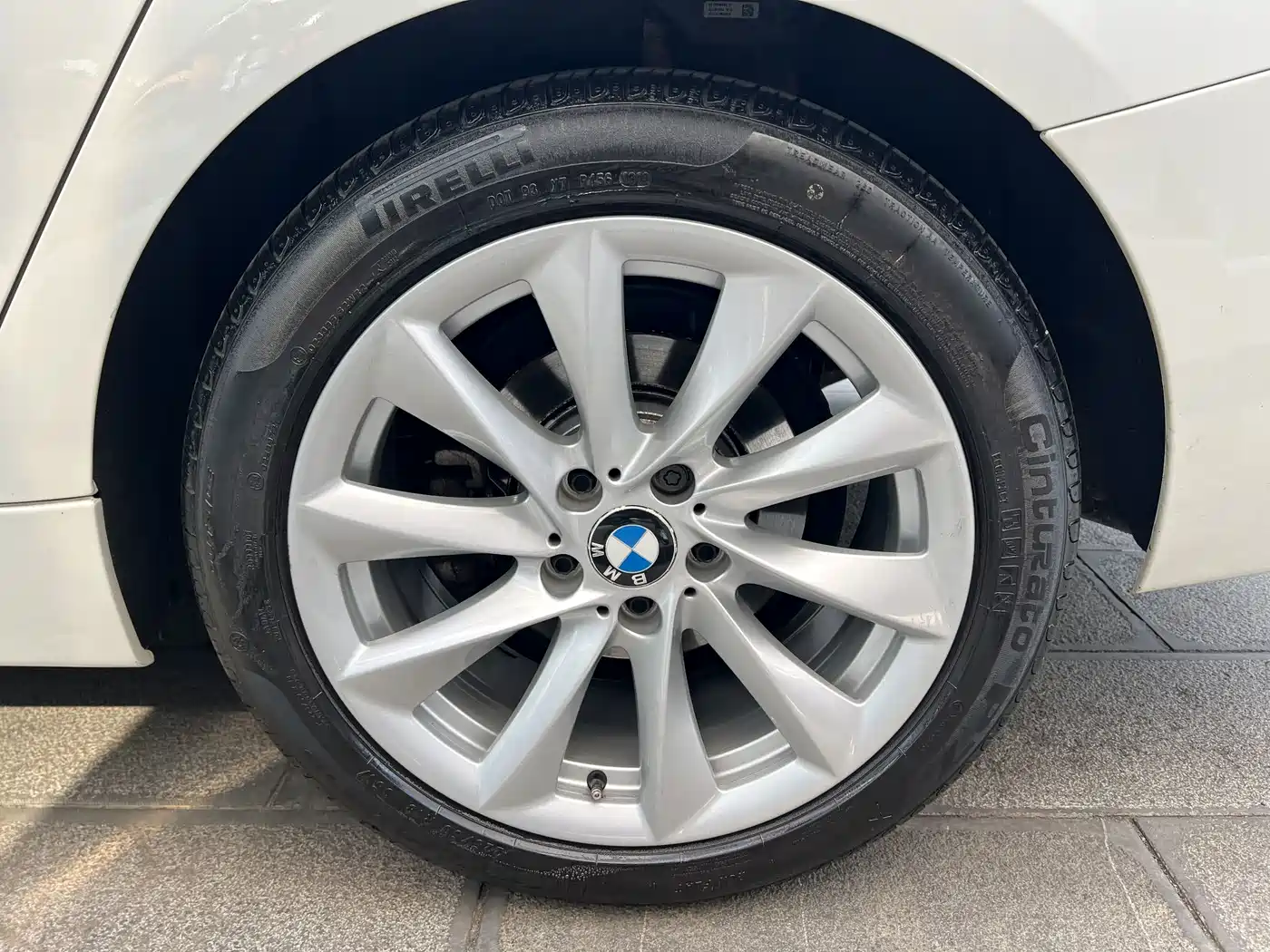 BMW 3 Series GT 2018 320i Luxury Design Package фото 27