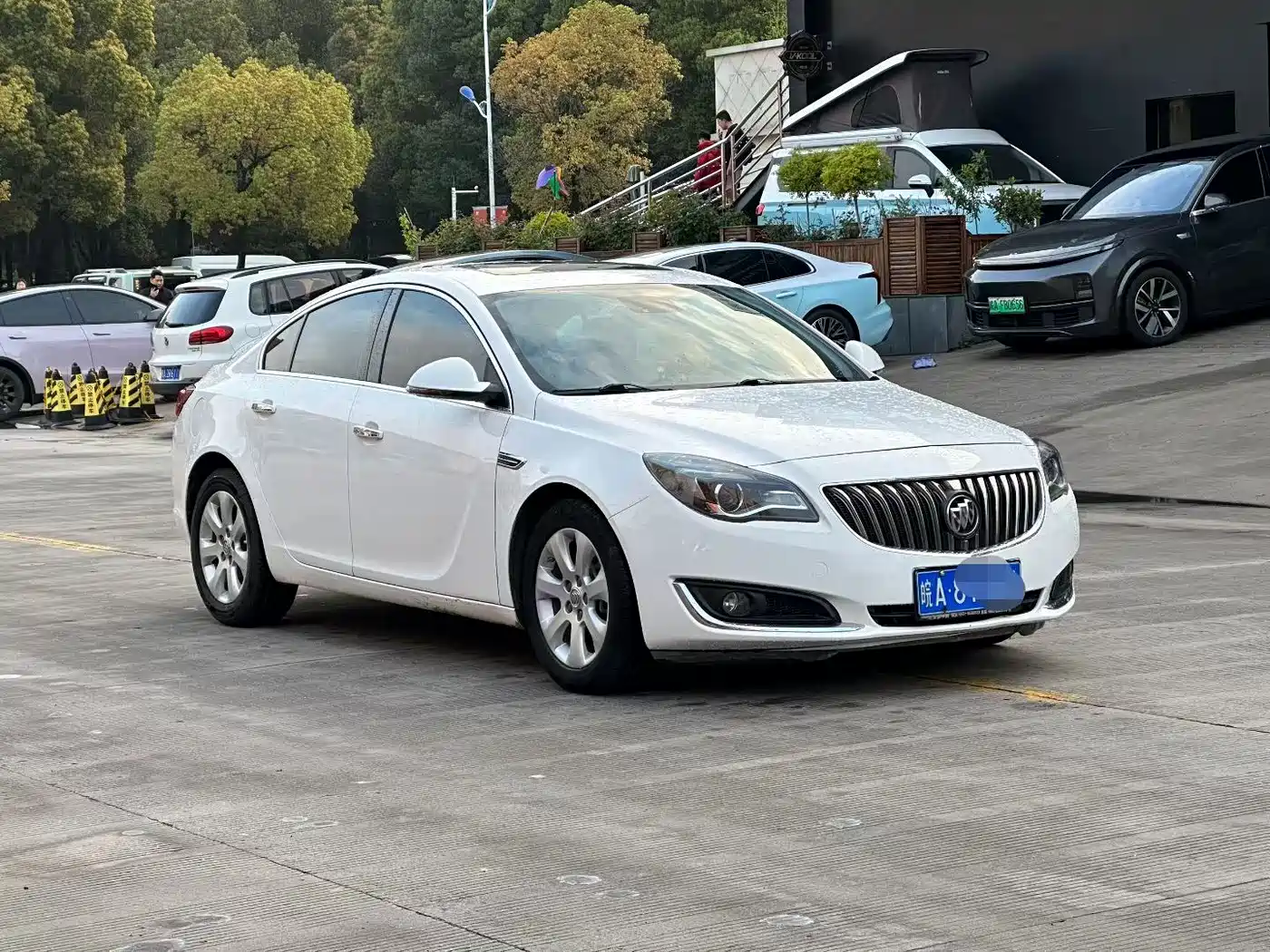 Buick Regal 2015 2.0L Elite Fashion Model фото 3