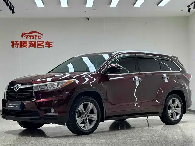 TOYOTA HIGHLANDER