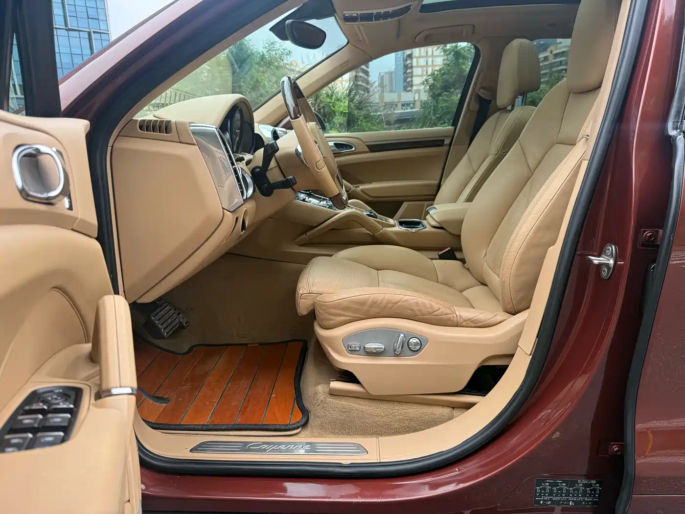 Porsche Cayenne 2011 Cayenne 3.0T фото 15