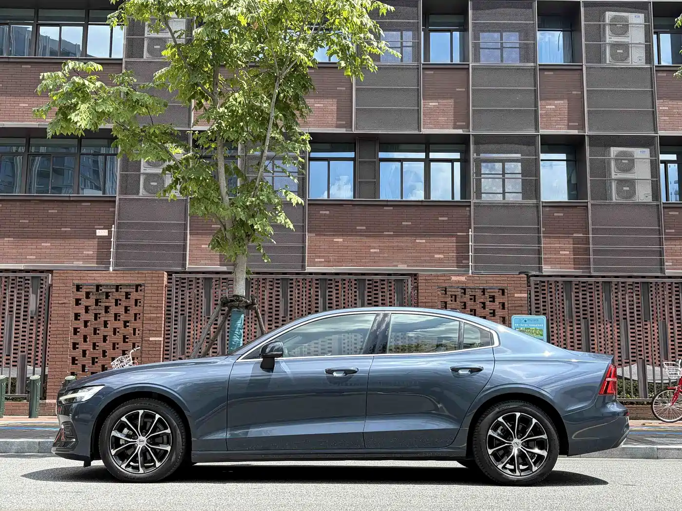 Volvo S60 2022 2022 B4 Smart Comfort Luxury Edition