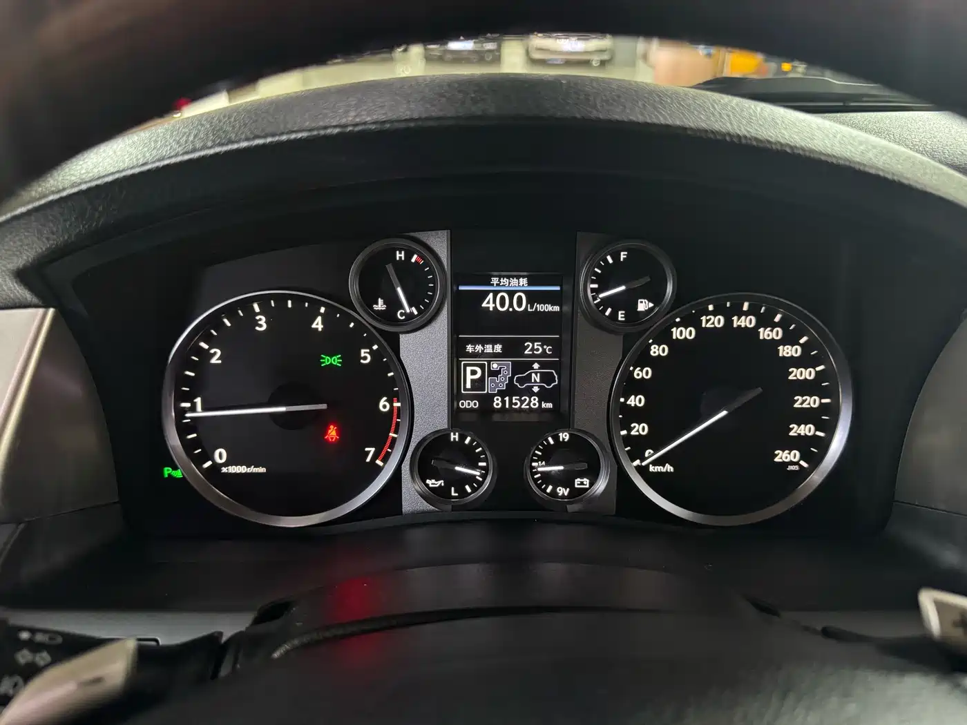 Фото 9 - Lexus LX