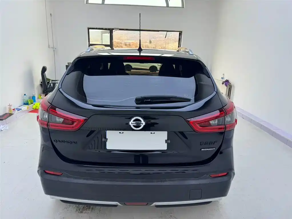 Фото 2 - Nissan Qashqai