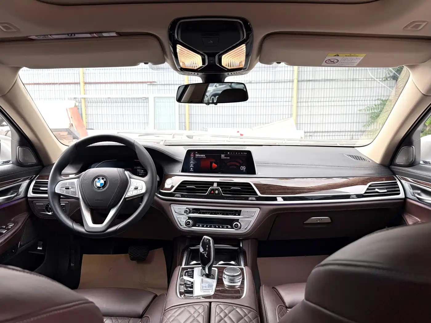 BMW 7 Series 2019 740Li Premium Luxury Package фото 15