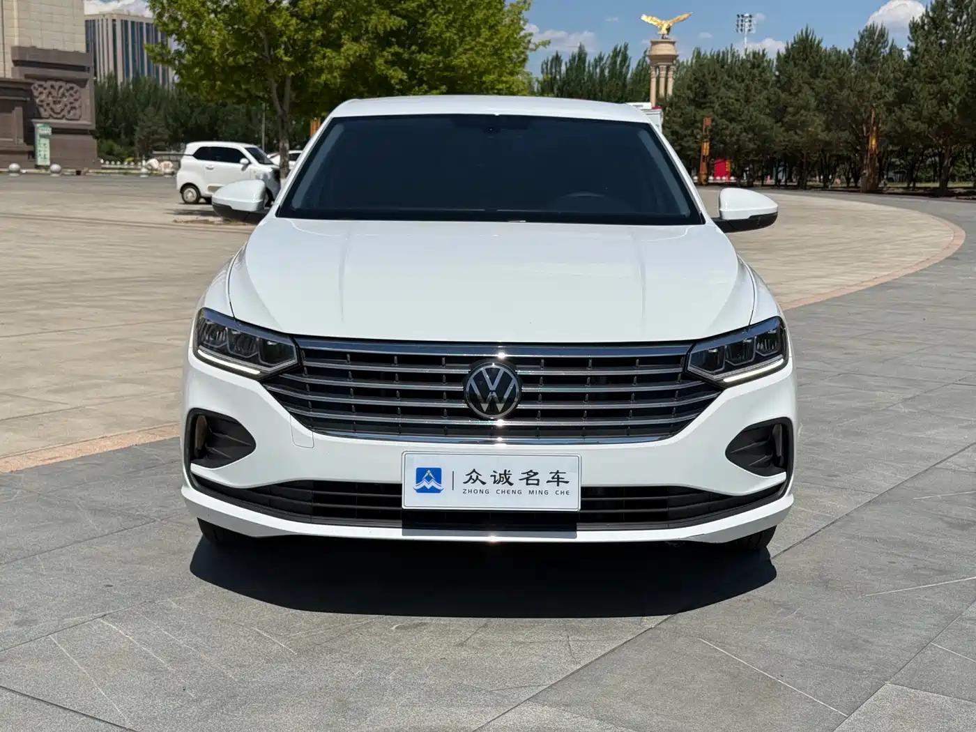 Volkswagen Lavida 2024 Model 1.5L Automatic Delight Edition фото 3