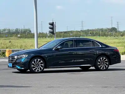 Mercedes-Benz E