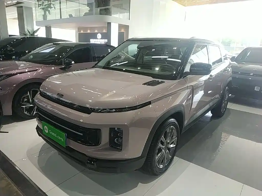 Geely ICON 2025 2026 Chocolate 1.5TD Pure Edition