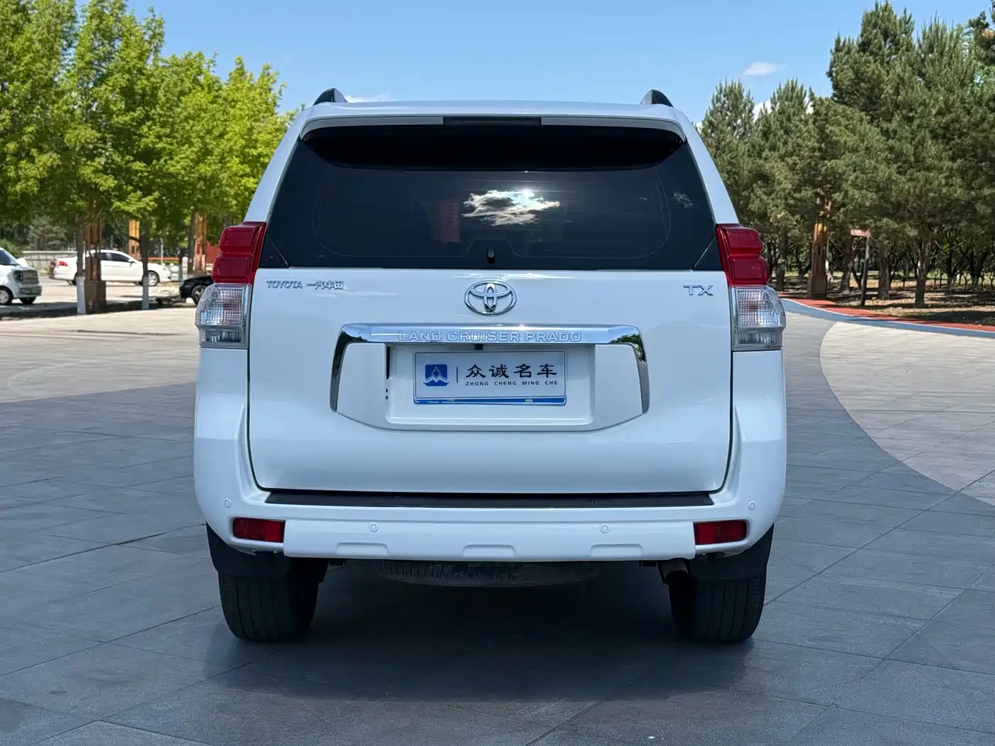 Toyota Prado 2010 4.0L Automatic TX-L фото 8