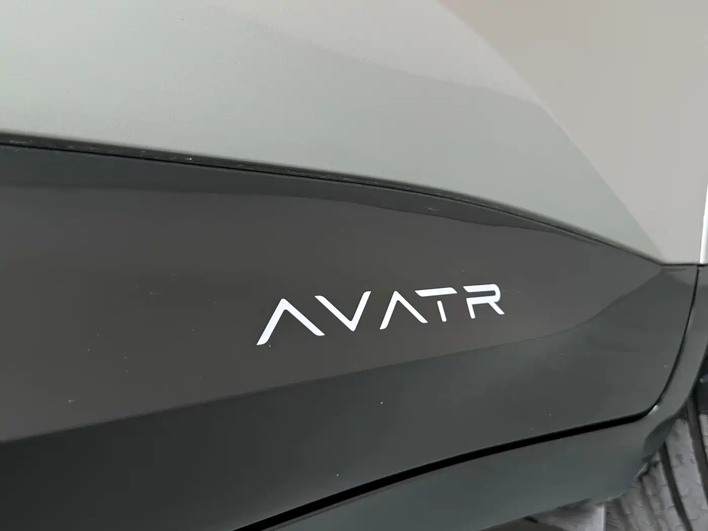 AVATR AVITA 11