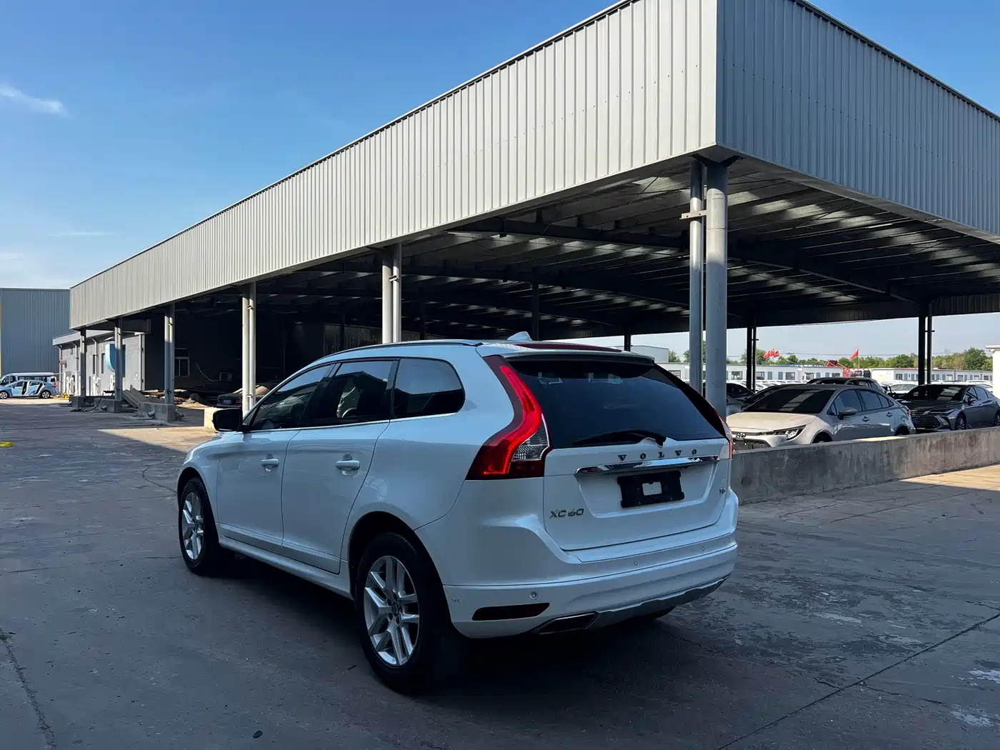 Фото 17 - Volvo XC60