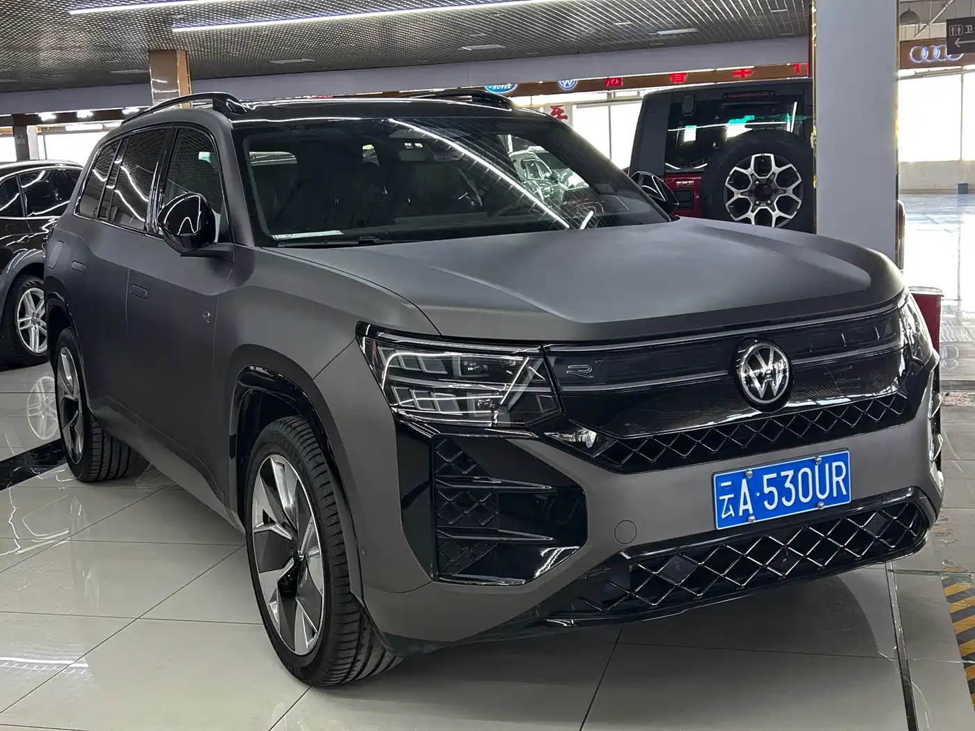 Volkswagen Teramont 2025 Teramont Pro 450TSI 4WD Summit Edition фото 3