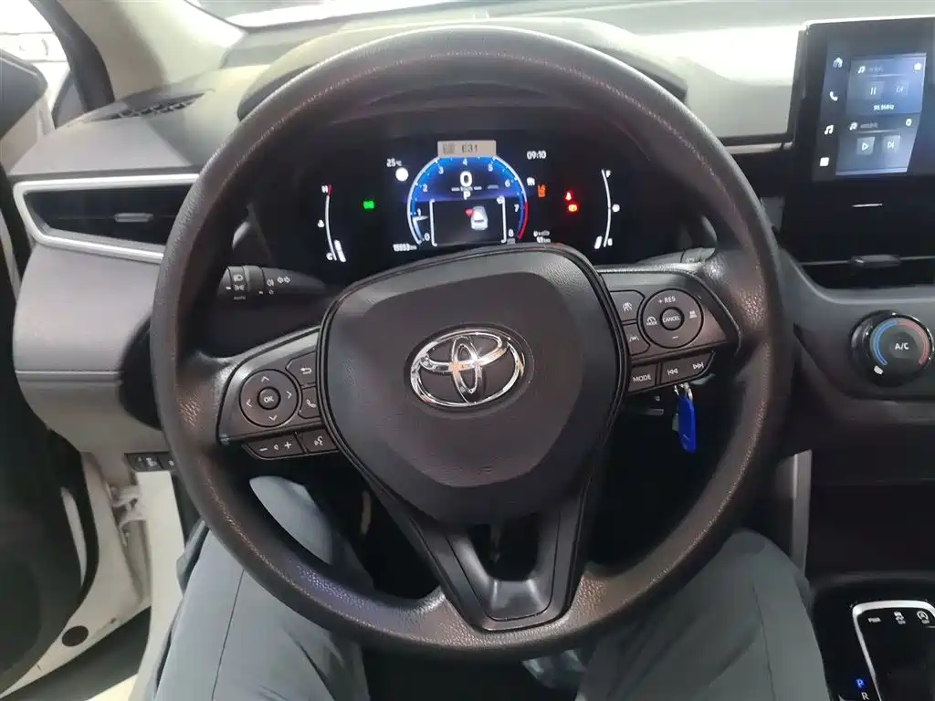 Toyota Corolla Cross 2023 2.0L Pioneer Edition фото 3