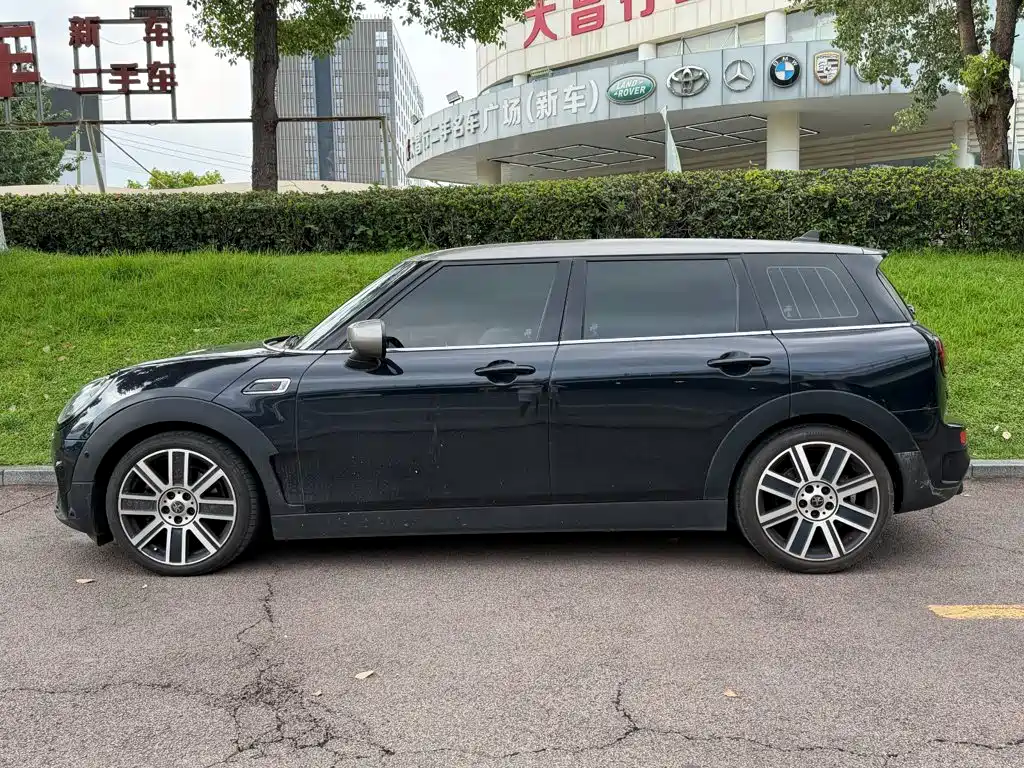 MINI CLUBMAN 2023 2023 Facelift 1.5T COOPER Connoisseur