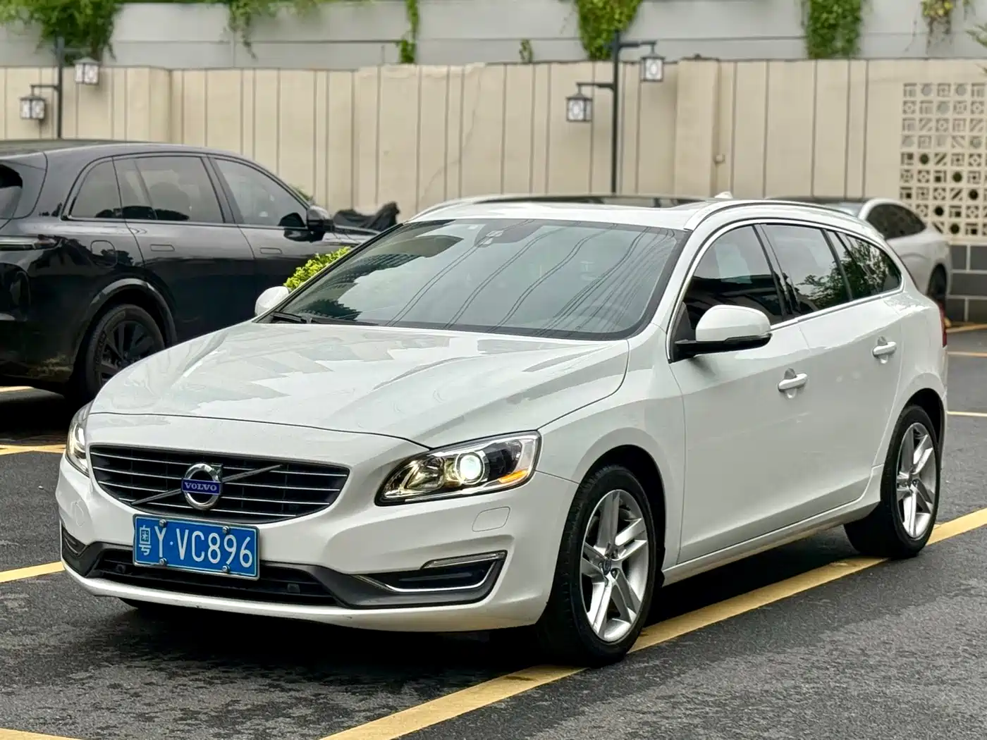 Volvo V60 2014 2014 T5 Wisdom & Elegance