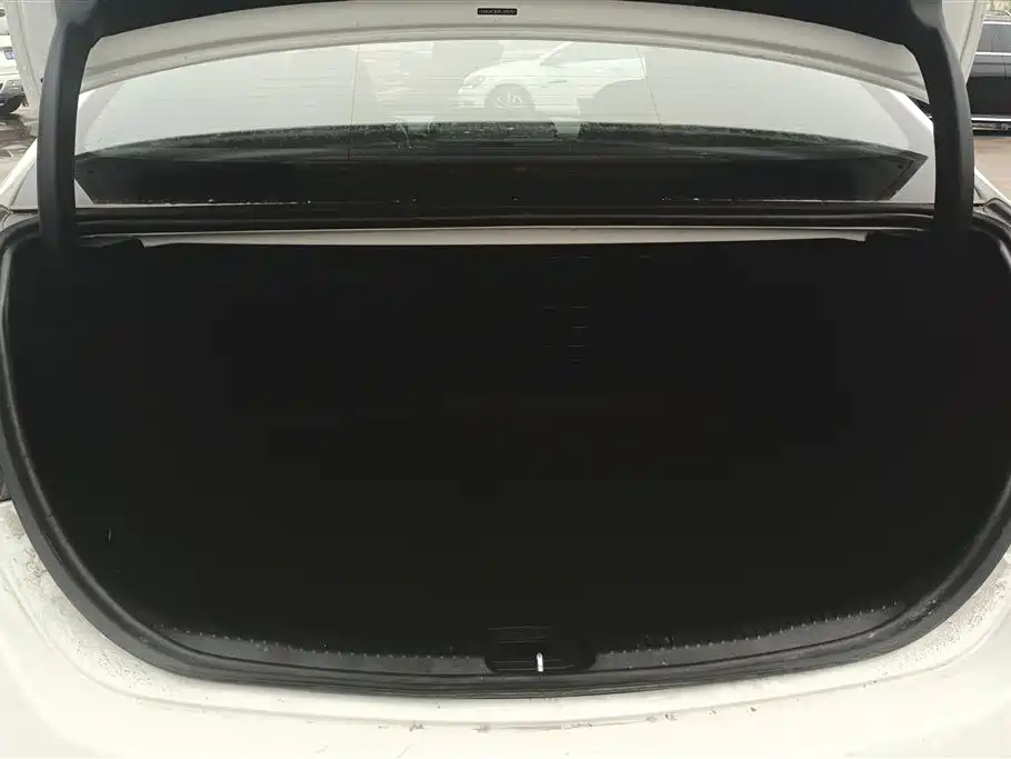 Mercedes-Benz C-Class 2023 Facelift C 260 L Sport Edition фото 4