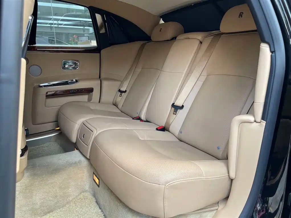 Rolls-Royce Ghost 2013 6.6T Art Deco Collector's Edition фото 6
