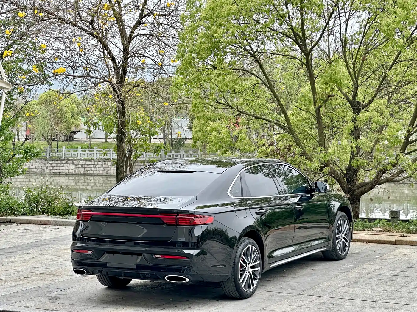 GEELY AUTOMOBILE XINGRUI