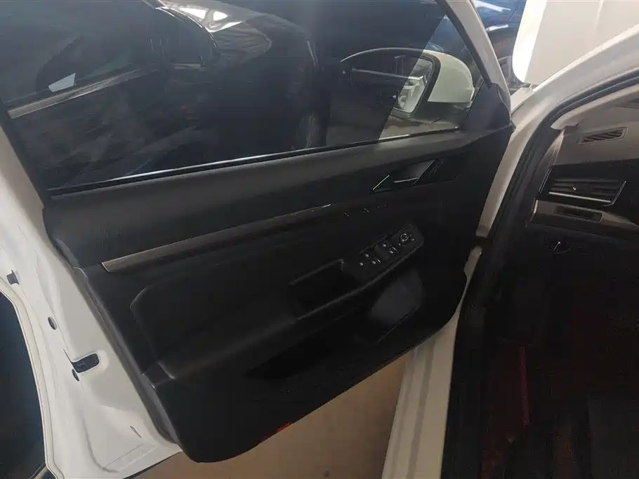 Volkswagen Bora 2021 1.5L Automatic Elite Smart Edition фото 7