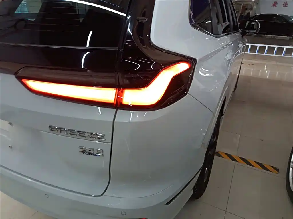 Honda Haoying 2024 2023 240TURBO 2WD Luxury 5-Seater