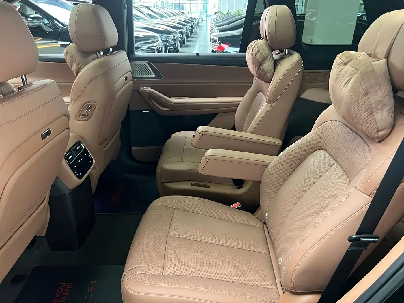 Denza N8L 2026 Model Prestige Edition фото 10