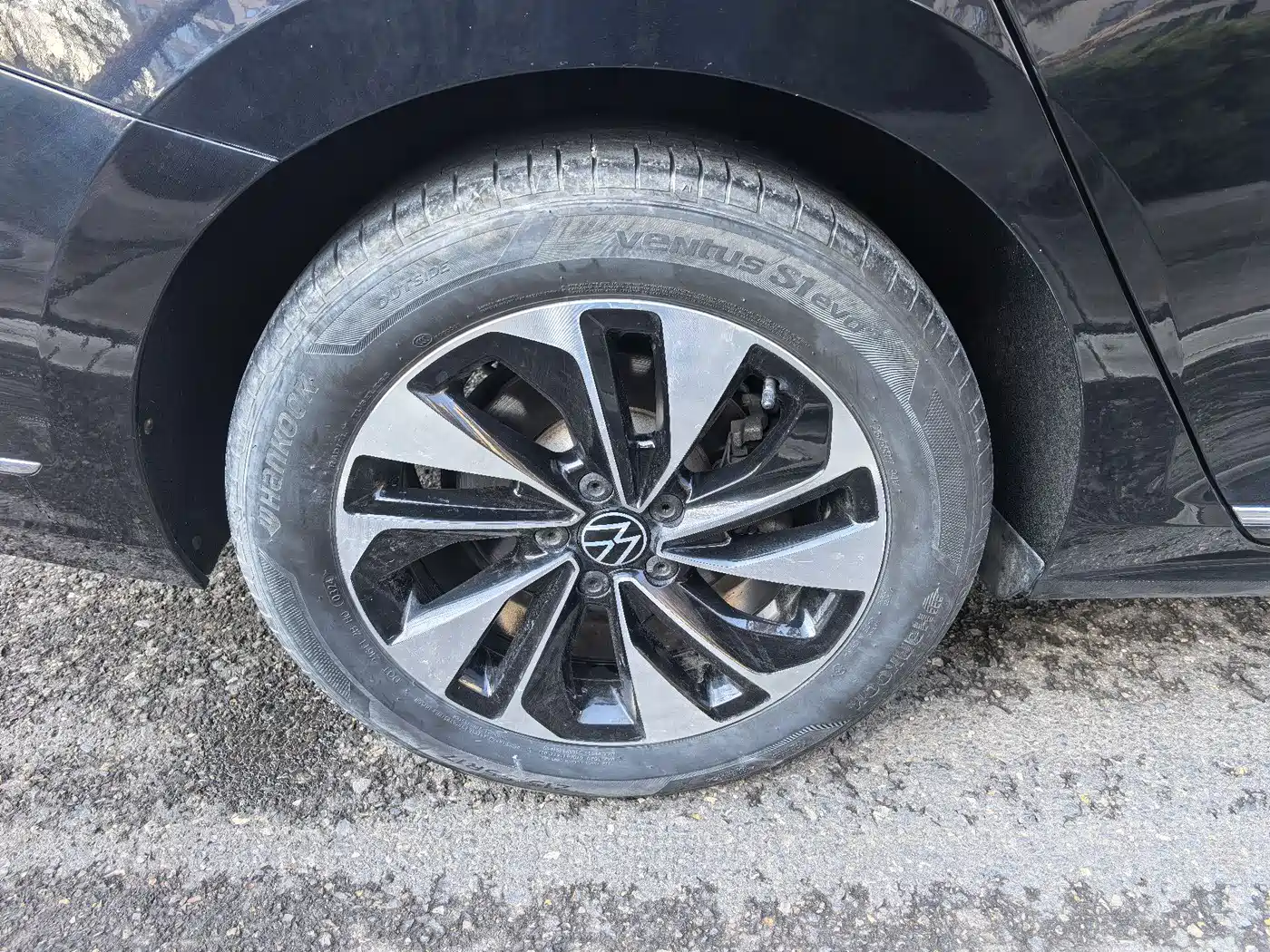 Volkswagen Passat 2024 280TSI Elite Edition фото 42