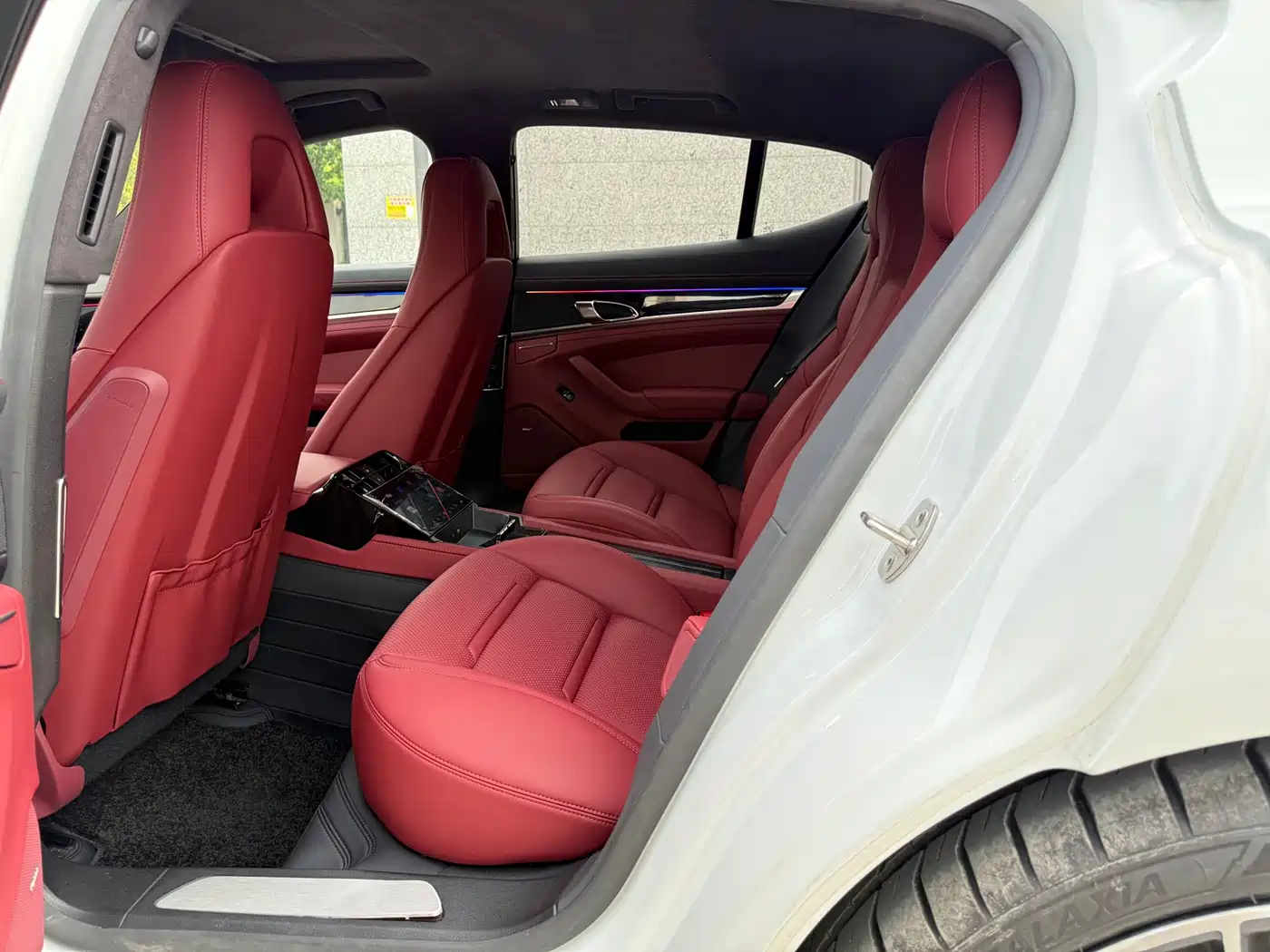 Porsche Panamera 2014 Panamera 4 3.0T фото 7