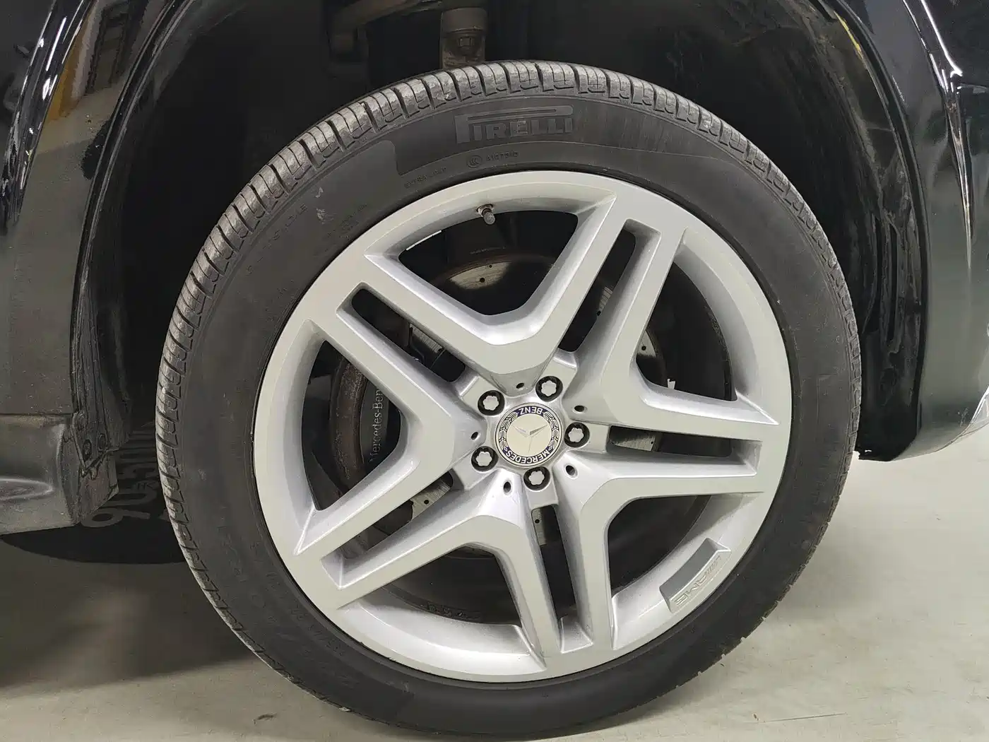 Mercedes-Benz GL-Class фото 8