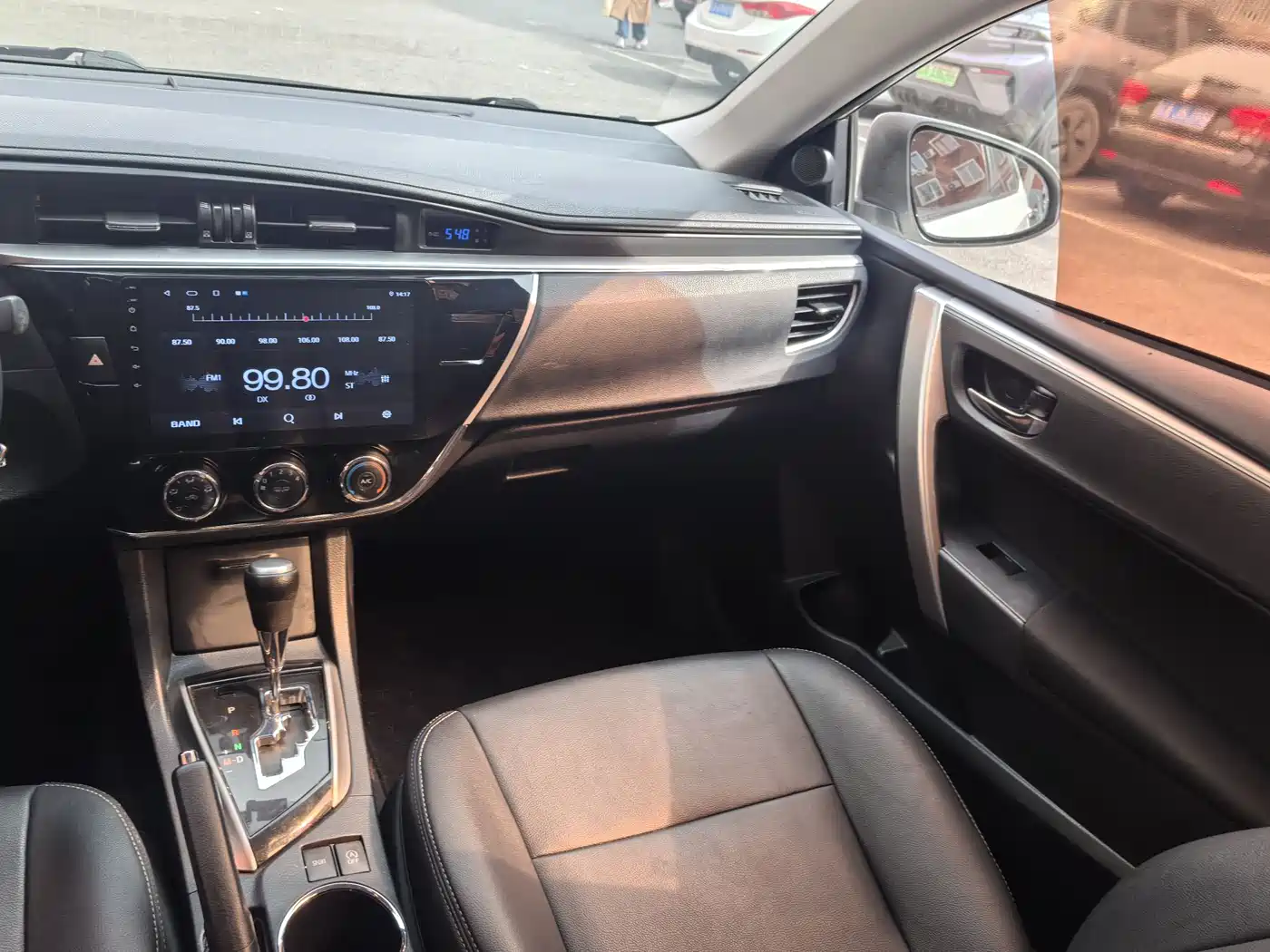 Toyota Corolla 2017 1.2T CVT GL фото 8