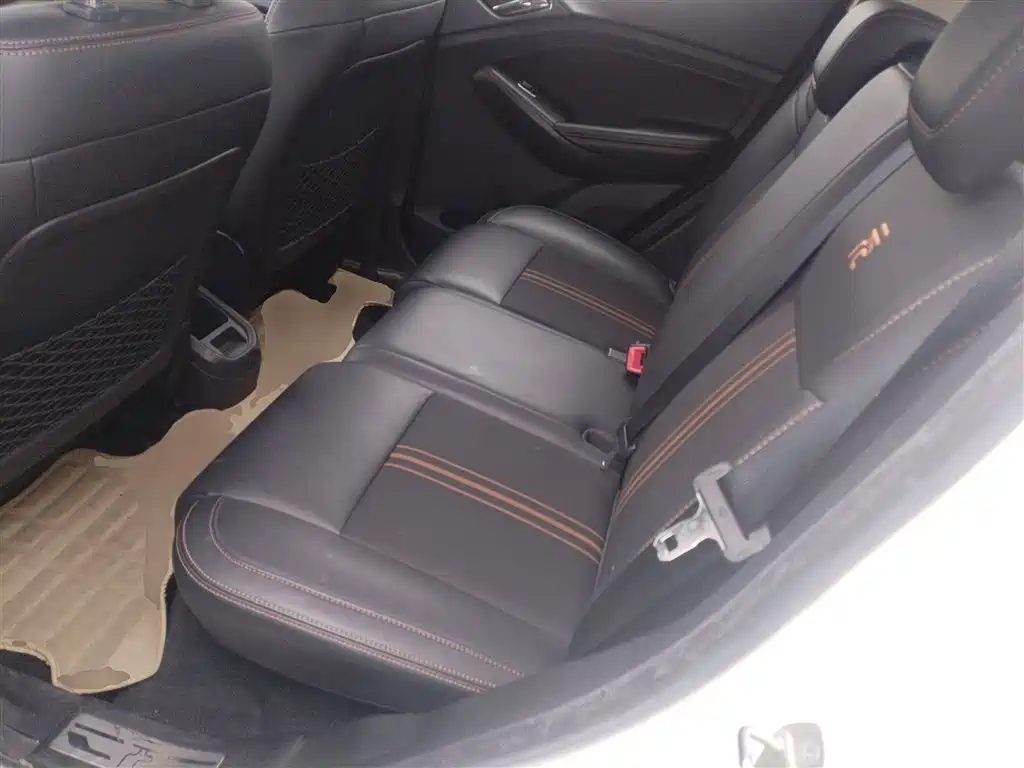 BYD Yuan 2017 1.5L Auto Cool Connect фото 17