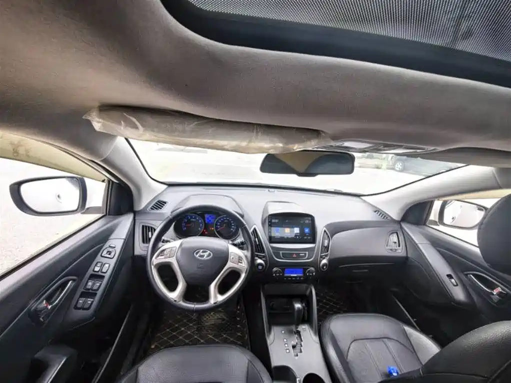 Hyundai Beijing Hyundai ix35 2013 2.0L Auto 2WD Smart GLS China IV фото 6
