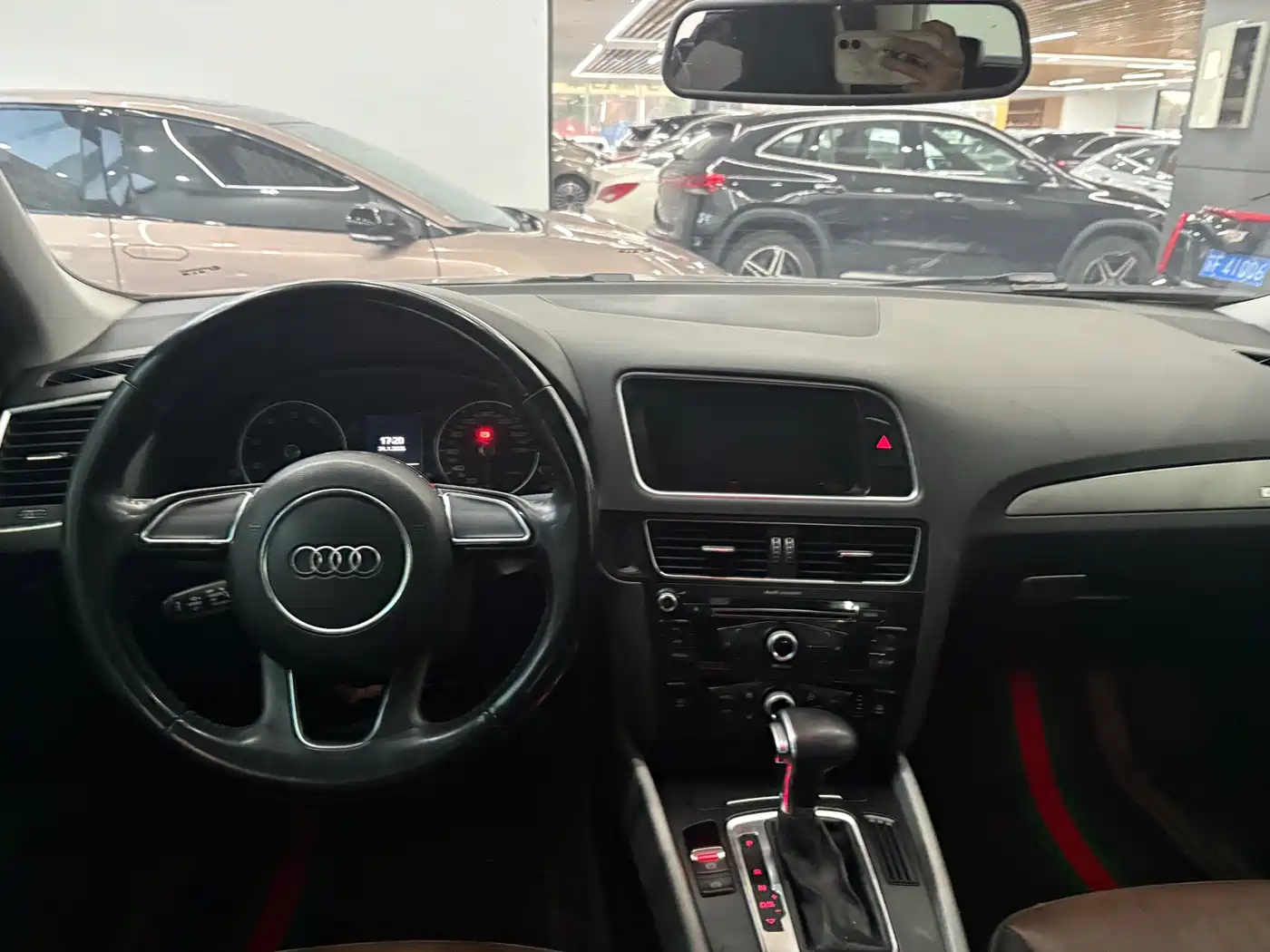 AUDI Q5