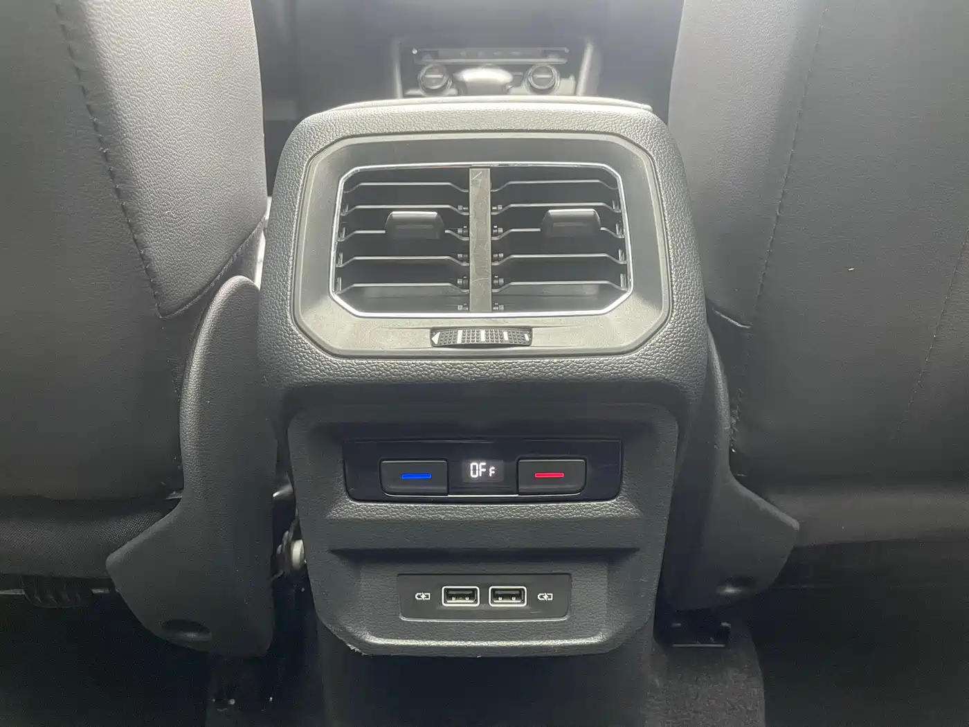 Volkswagen Tiguan L 2019 330TSI Automatic 2WD Panorama Comfort Edition China VI фото 13