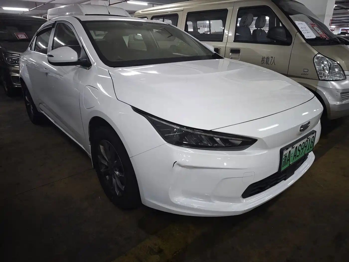 Фото 7 - Geely Geometry A