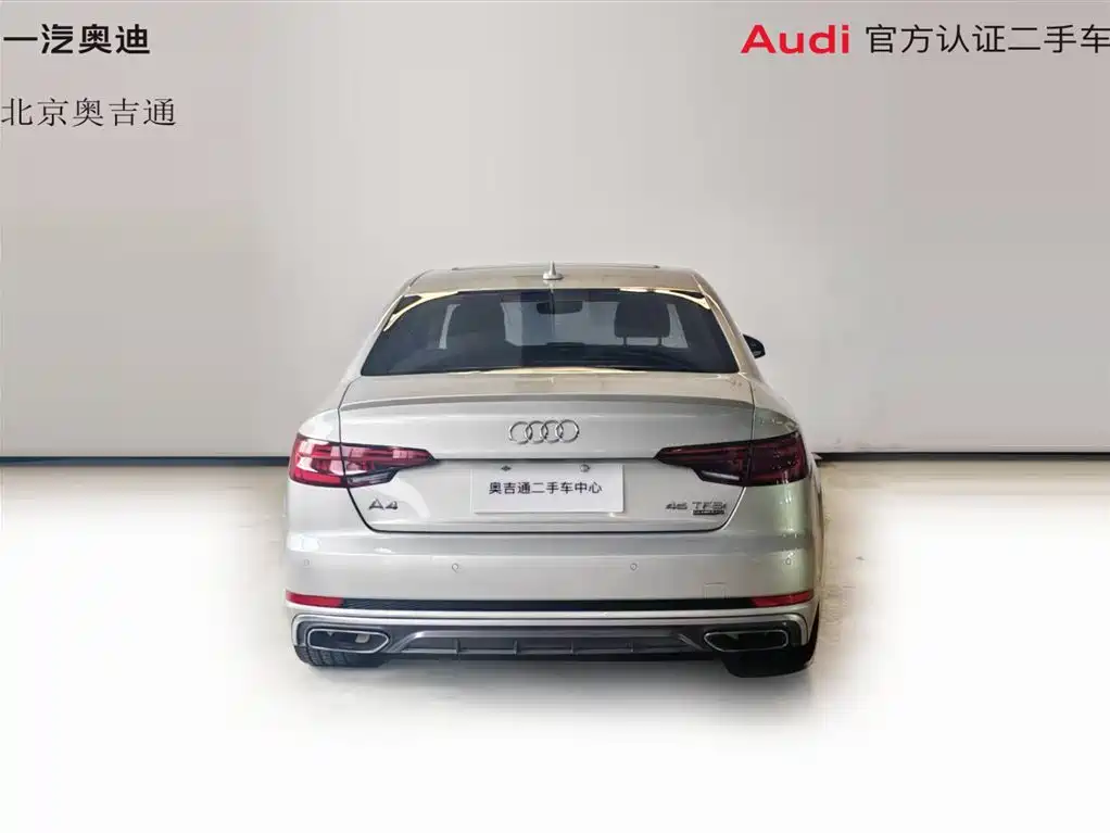 Фото 19 - Audi A4L