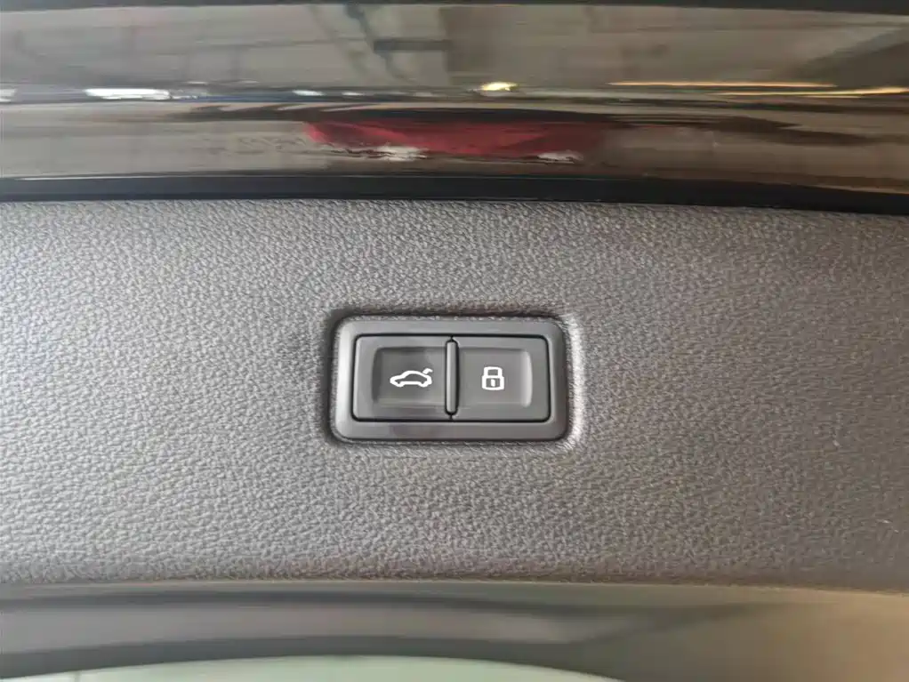Audi Q7 2025 2025 45 TFSI quattro S line Sport