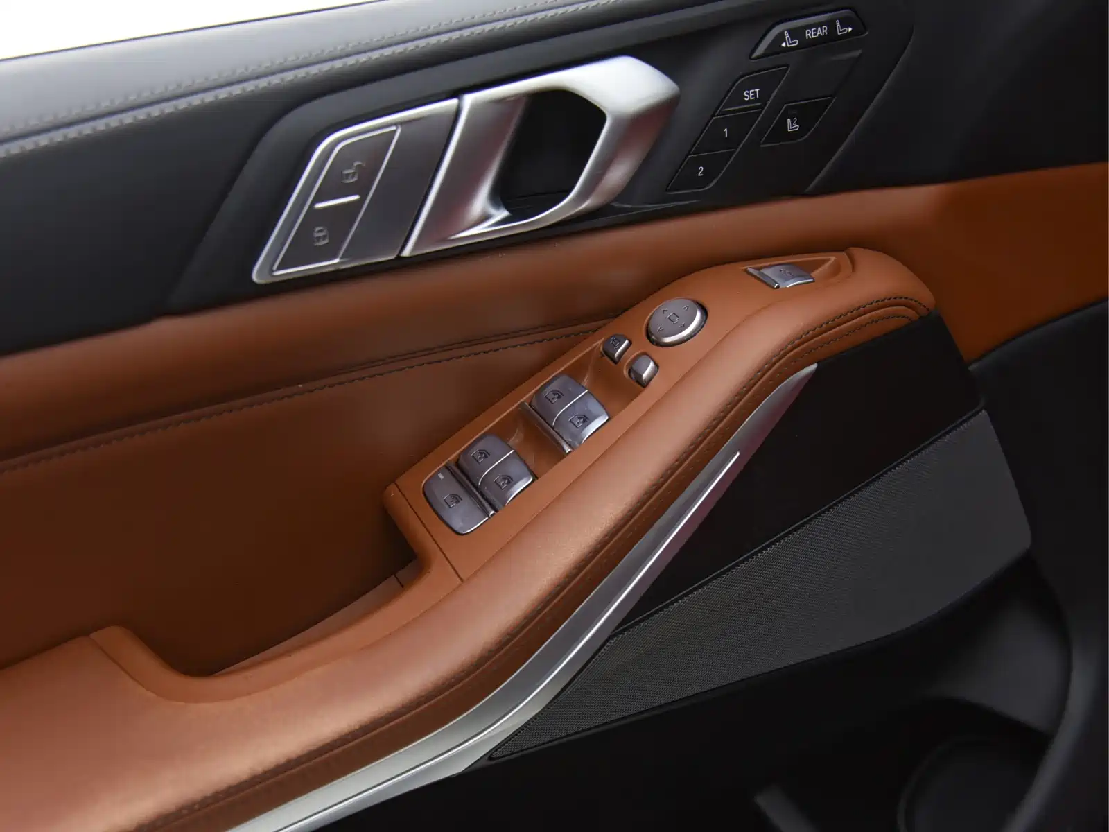 Фото 10 - BMW X7