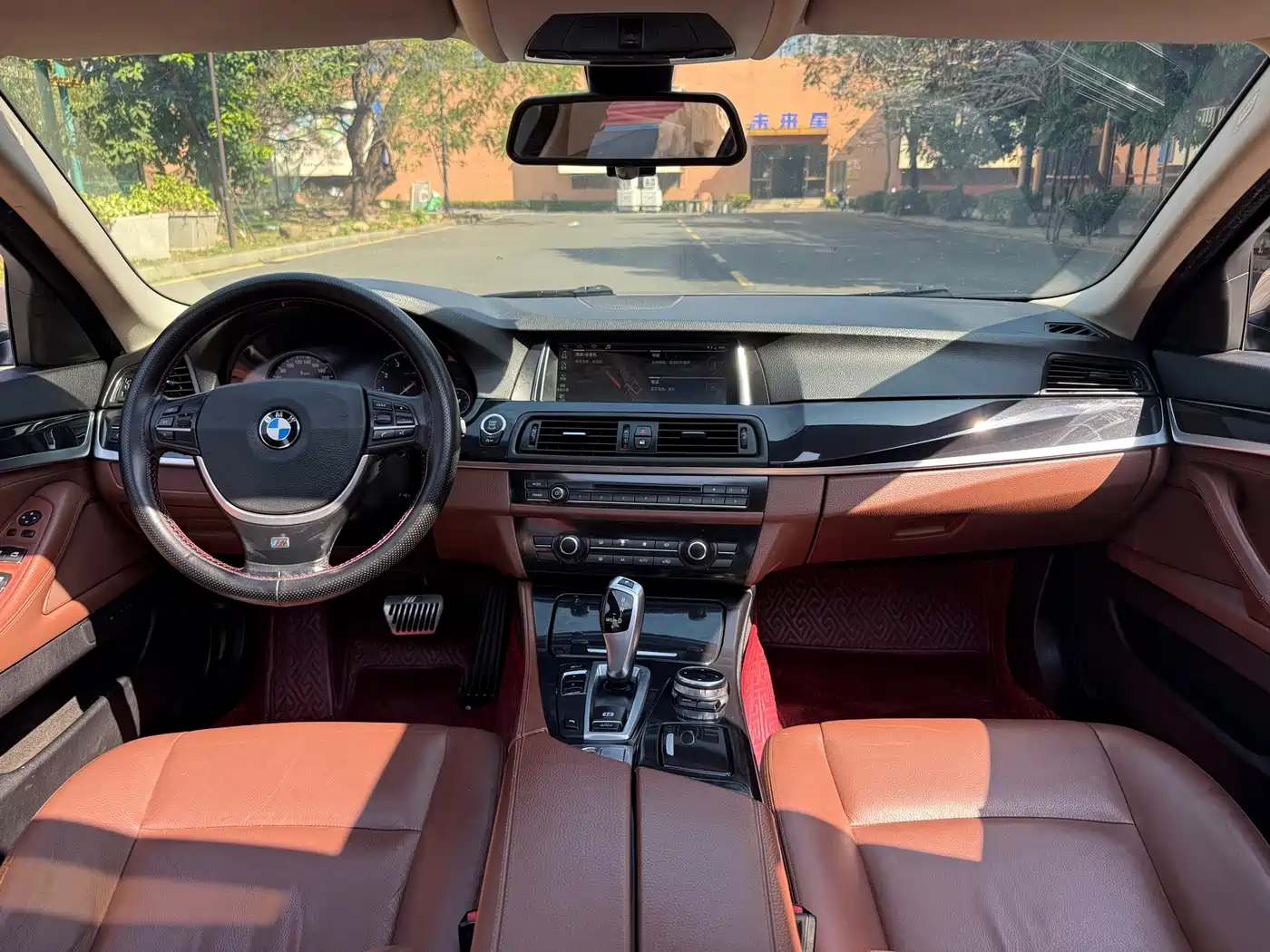 BMW 5 Series 2014 520Li Elegance фото 13