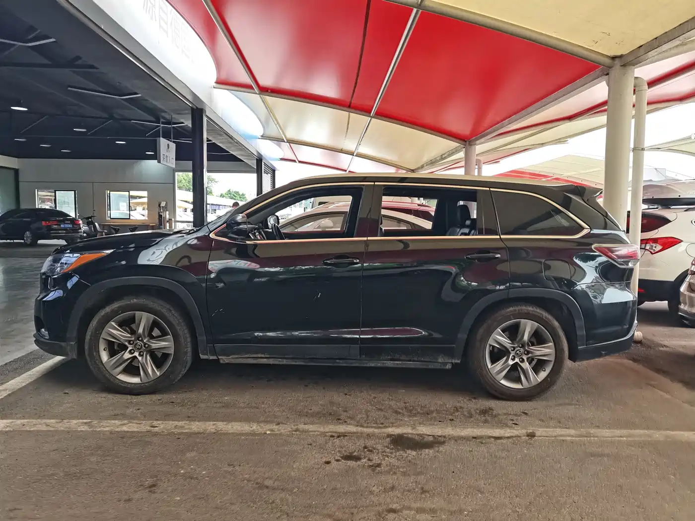 Toyota Highlander 2017 2.0T 4WD Premium 7-Seater фото 3