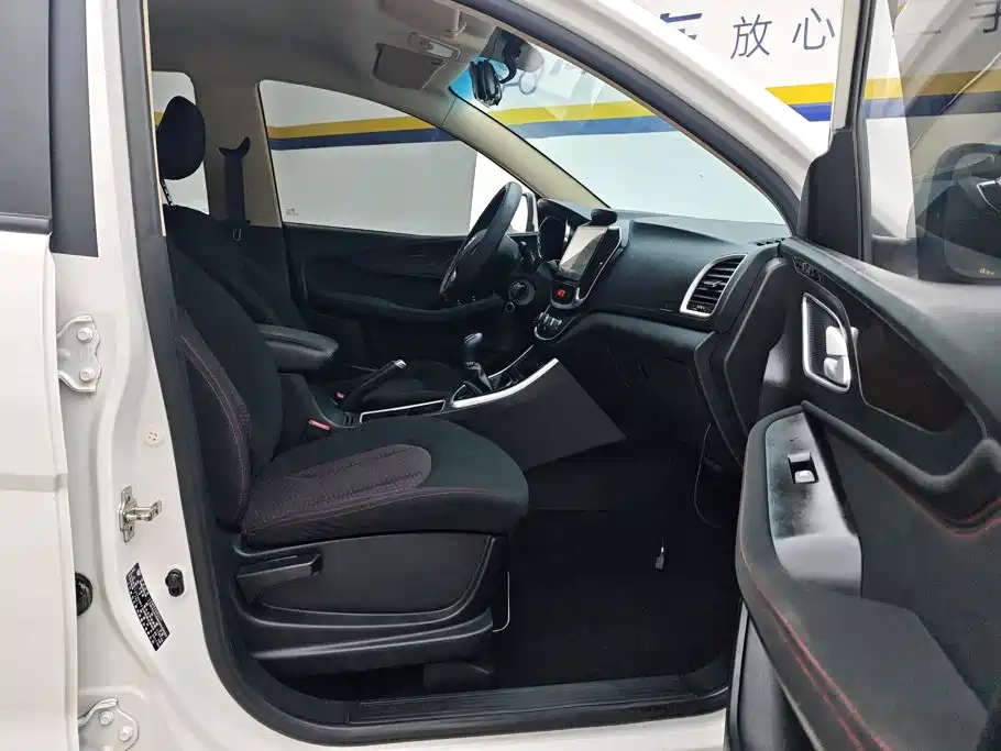 Baojun 560 2017 2016 1.8L Manual Value