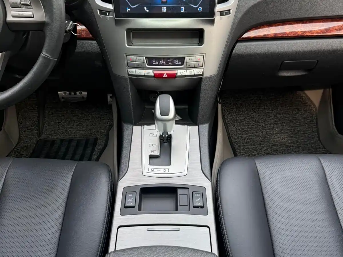 Фото 13 - Subaru Outback