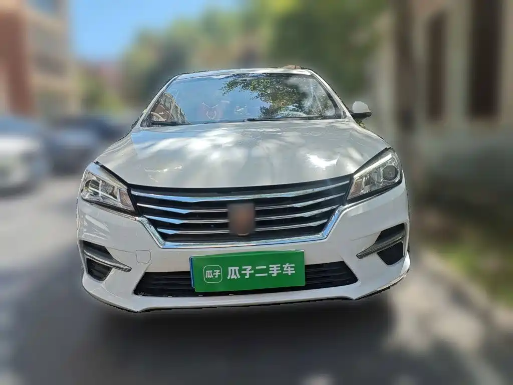 Фото 23 - Roewe 360