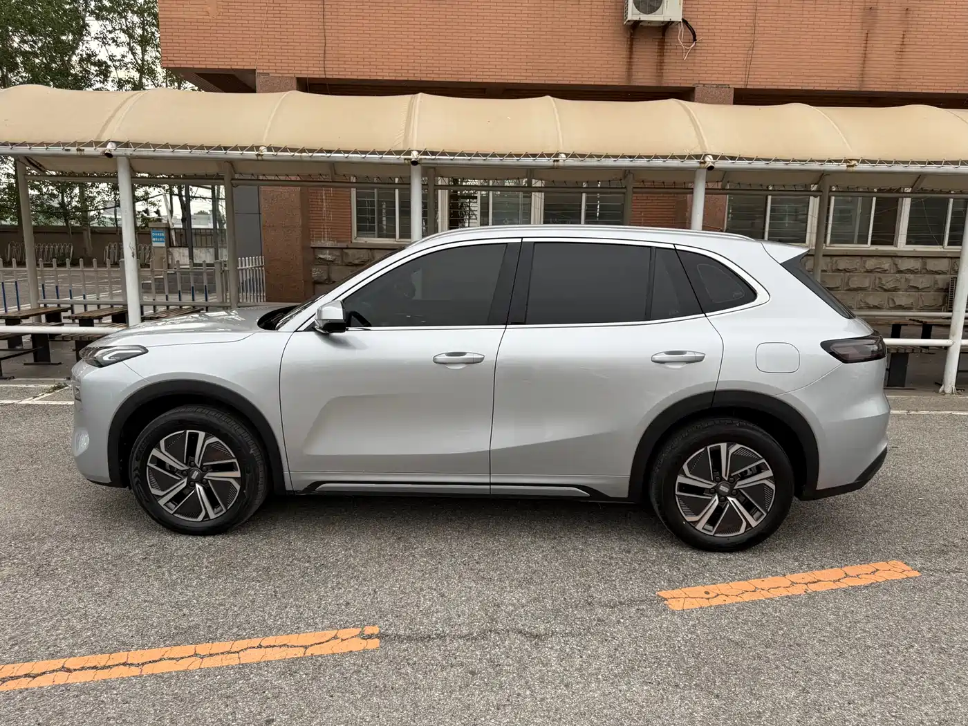 Geely Galaxy Galaxy Starship 7 EM-i 2025 Model 120km Explorer+ Edition фото 11