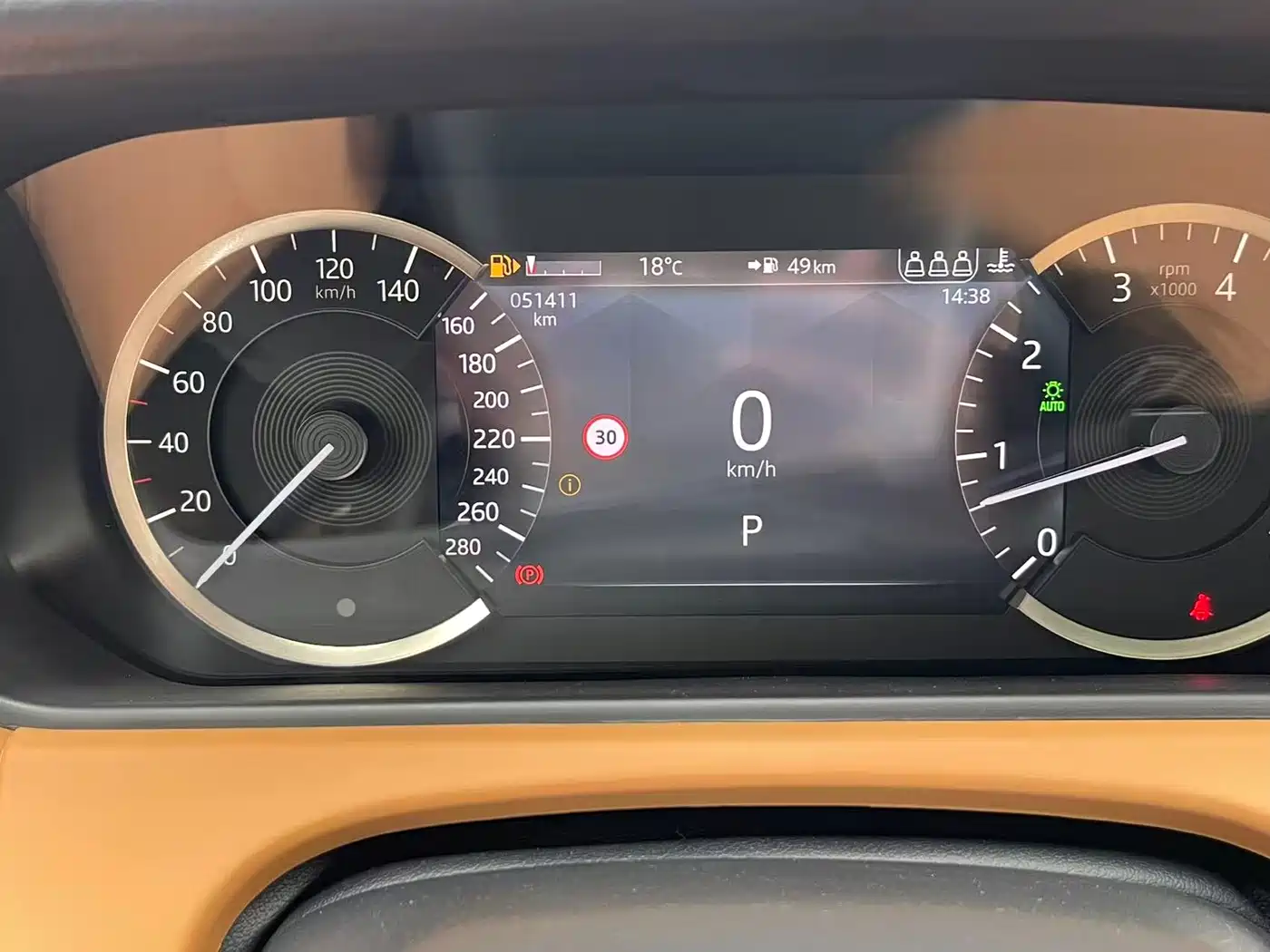 Land Rover Range Rover Velar 2022 250PS Golden Collector's Edition фото 17
