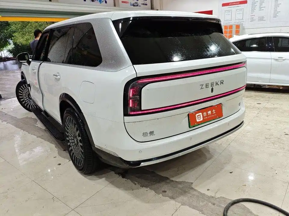 ZEEKR 9X 2026 2025 Model Standard