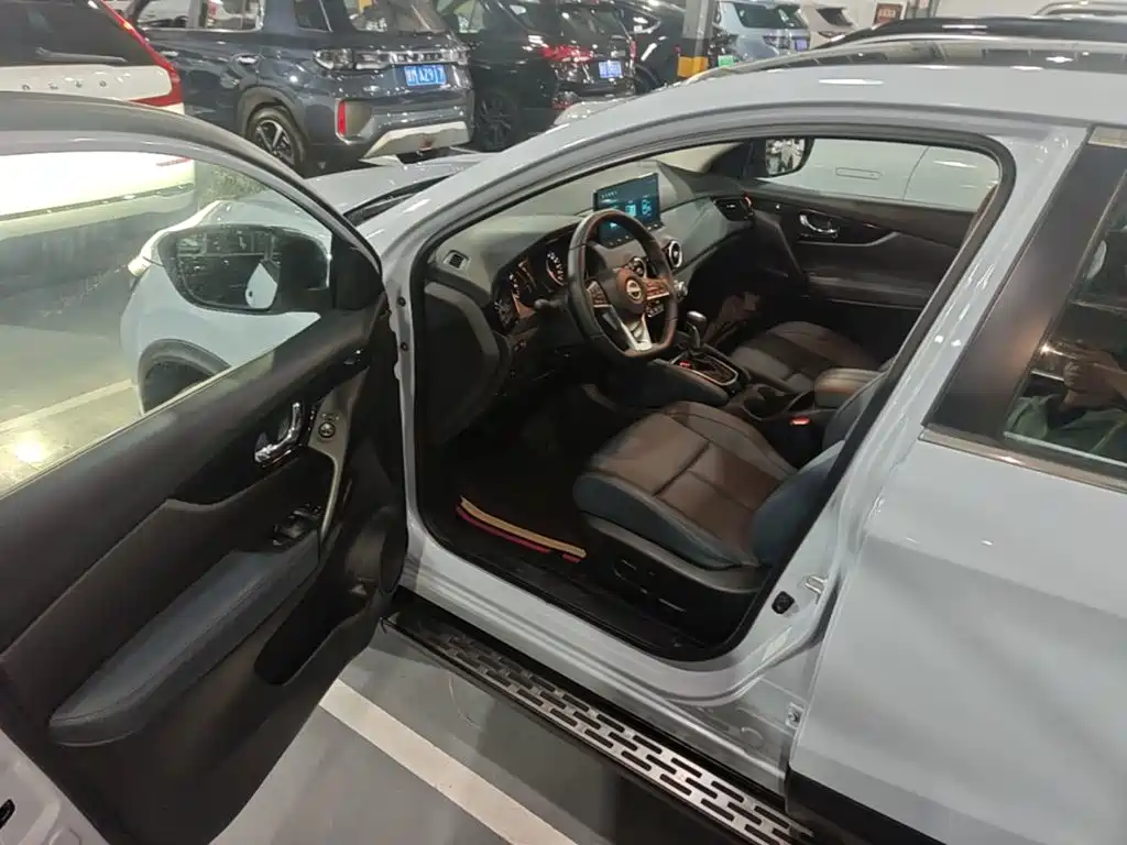Nissan Qashqai 2025 2025 Honor 2.0L CVT XV+ Leading Edition