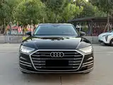 Фото 1 - Audi A8