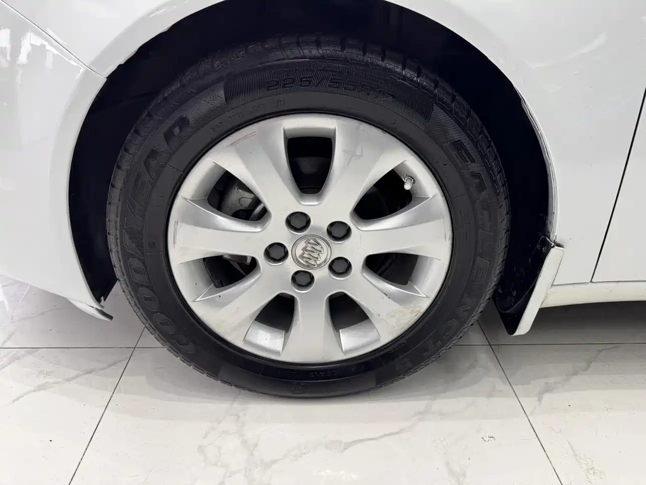 Buick Regal 2015 2.0L Leading Fashion Model фото 26