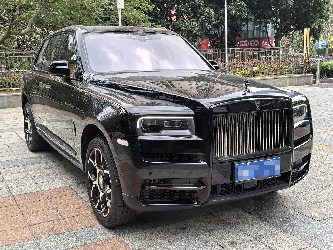 ROLLS-ROYCE CULLINAN