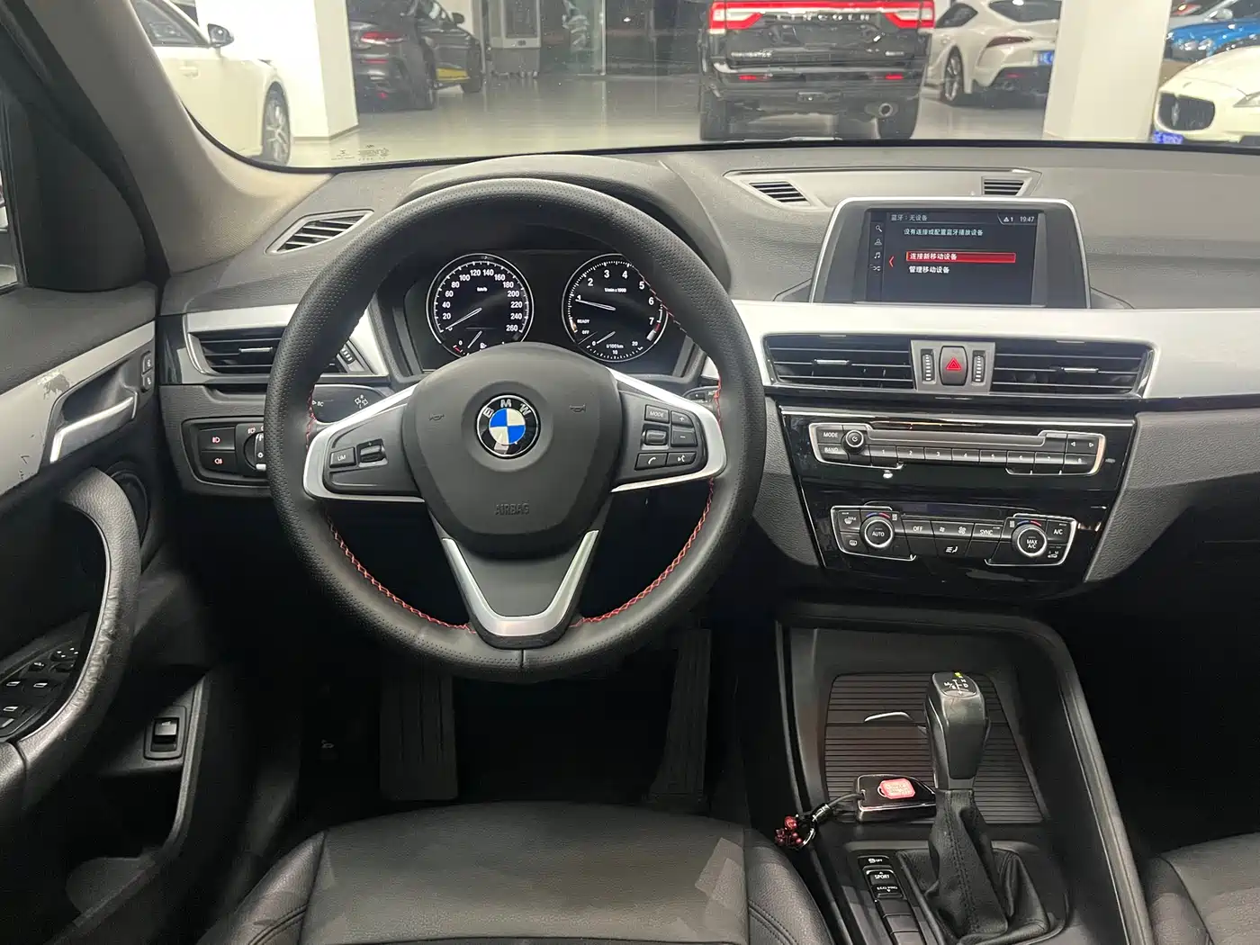 BMW X1 2018 sDrive18Li Fashion Model фото 12